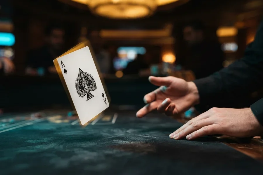 Lær at spille poker i Danmark: Sådan spiller du poker gratis på nettet uden at registrere dig
